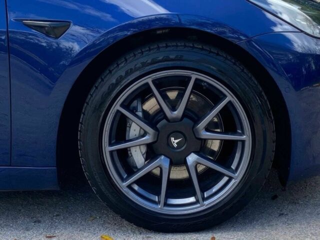 Синий Тесла Модель 3, объемом двигателя 0 л и пробегом 21 тыс. км за 9000 $, фото 15 на Automoto.ua