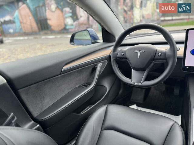 Синій Тесла Модель 3, об'ємом двигуна 0 л та пробігом 142 тис. км за 19999 $, фото 15 на Automoto.ua