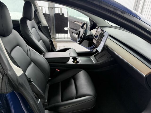 Синий Тесла Модель 3, объемом двигателя 0 л и пробегом 108 тыс. км за 17500 $, фото 5 на Automoto.ua