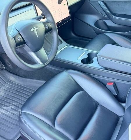 Синий Тесла Модель 3, объемом двигателя 0 л и пробегом 131 тыс. км за 15900 $, фото 14 на Automoto.ua