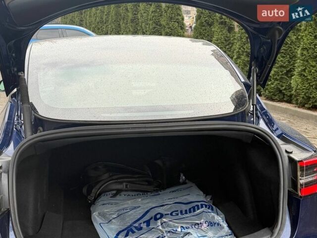 Синий Тесла Модель 3, объемом двигателя 0 л и пробегом 36 тыс. км за 21500 $, фото 7 на Automoto.ua