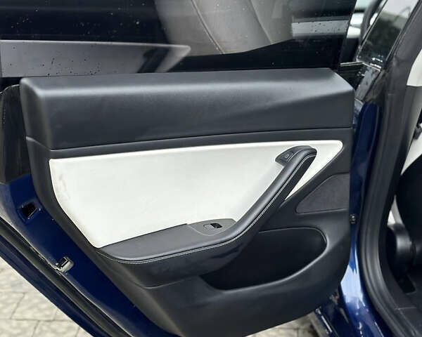 Синий Тесла Модель 3, объемом двигателя 0 л и пробегом 172 тыс. км за 18999 $, фото 20 на Automoto.ua