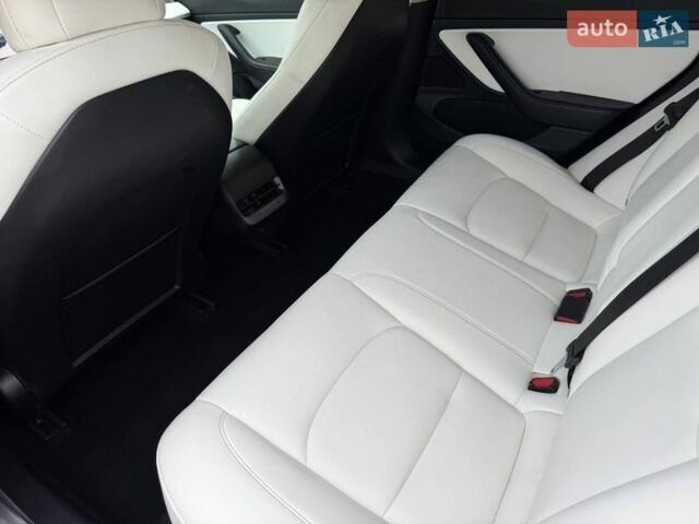 Синий Тесла Модель 3, объемом двигателя 0 л и пробегом 143 тыс. км за 13500 $, фото 15 на Automoto.ua