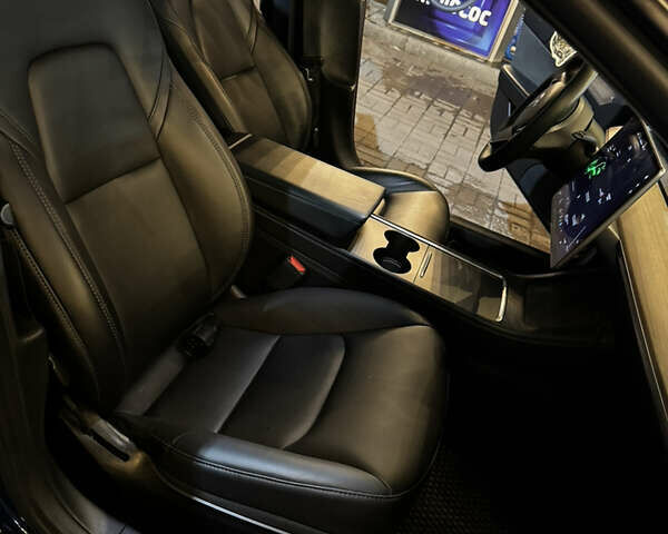 Синий Тесла Модель 3, объемом двигателя 0 л и пробегом 76 тыс. км за 19000 $, фото 11 на Automoto.ua