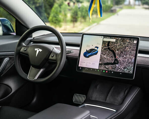 Синій Тесла Модель 3, об'ємом двигуна 0 л та пробігом 83 тис. км за 16004 $, фото 18 на Automoto.ua