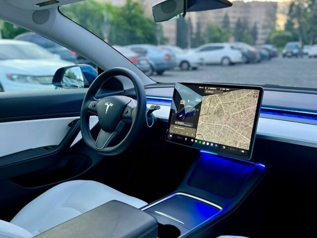 Синий Тесла Модель 3, объемом двигателя 0 л и пробегом 99 тыс. км за 17350 $, фото 52 на Automoto.ua
