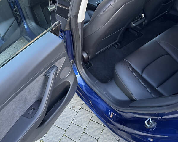 Синій Тесла Модель 3, об'ємом двигуна 0 л та пробігом 32 тис. км за 23000 $, фото 10 на Automoto.ua