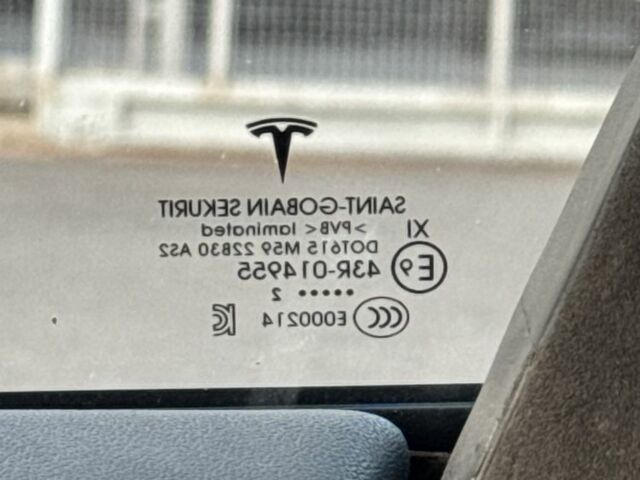 Синій Тесла Модель 3, об'ємом двигуна 0 л та пробігом 89 тис. км за 15764 $, фото 15 на Automoto.ua