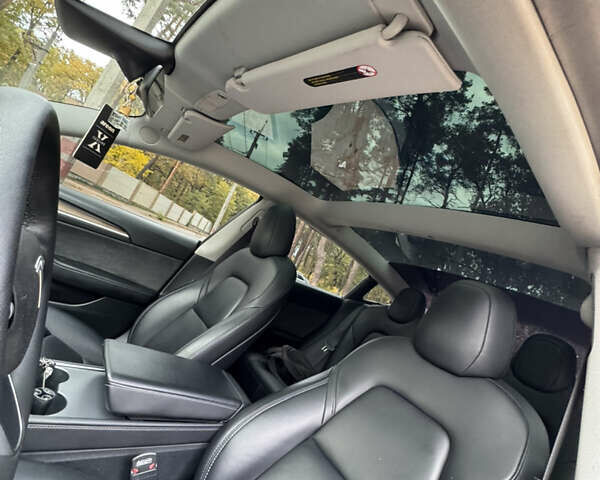 Тесла Модель 3 2021 в Полтаве на Automoto.ua Синий Тесла Модель 3, объемом двигателя 0 л и пробегом 79 тыс. км за 21999 $, фото 4 на Automoto.ua