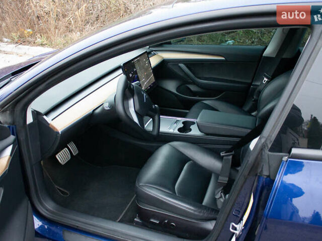 Синій Тесла Модель 3, об'ємом двигуна 0 л та пробігом 74 тис. км за 25700 $, фото 19 на Automoto.ua