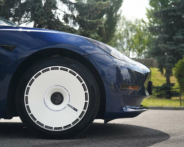 Синій Тесла Модель 3, об'ємом двигуна 0 л та пробігом 83 тис. км за 16004 $, фото 5 на Automoto.ua