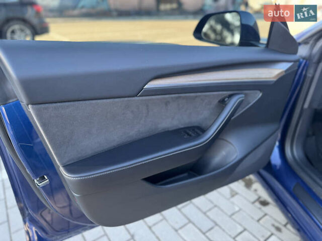 Синій Тесла Модель 3, об'ємом двигуна 0 л та пробігом 146 тис. км за 18800 $, фото 27 на Automoto.ua
