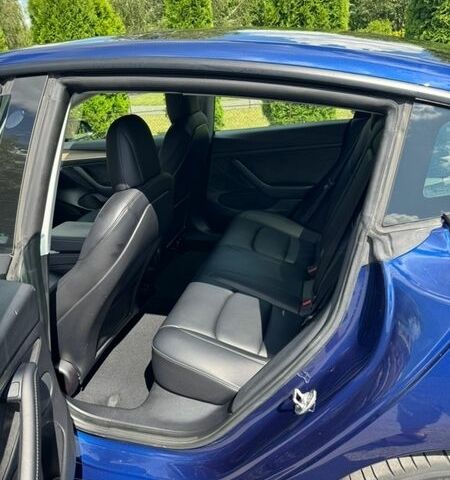 Синій Тесла Модель 3, об'ємом двигуна 0 л та пробігом 79 тис. км за 21800 $, фото 73 на Automoto.ua