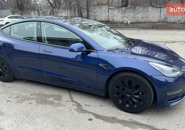 Синий Тесла Модель 3, объемом двигателя 0 л и пробегом 70 тыс. км за 17999 $, фото 4 на Automoto.ua