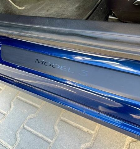 Синий Тесла Модель 3, объемом двигателя 0 л и пробегом 173 тыс. км за 17999 $, фото 12 на Automoto.ua