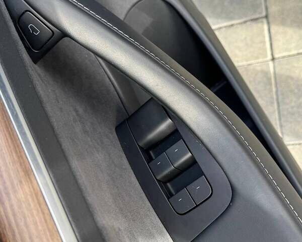 Тесла Модель 3 2021 у Луцьку на Automoto.ua Синій Тесла Модель 3, об'ємом двигуна 0 л та пробігом 59 тис. км за 19000 $, фото 8 на Automoto.ua