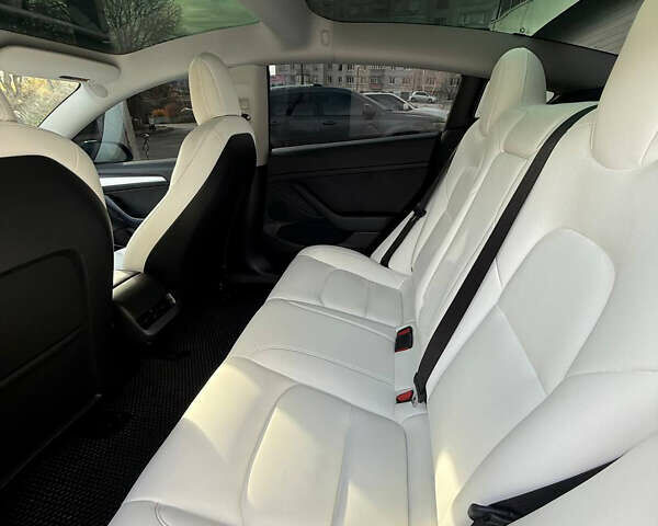 Синий Тесла Модель 3, объемом двигателя 0 л и пробегом 65 тыс. км за 21100 $, фото 8 на Automoto.ua