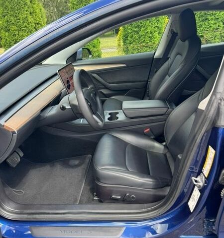 Синій Тесла Модель 3, об'ємом двигуна 0 л та пробігом 79 тис. км за 21800 $, фото 61 на Automoto.ua