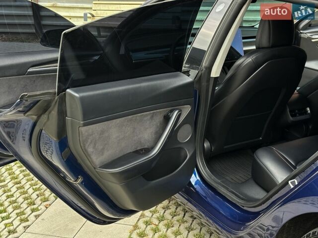 Синий Тесла Модель 3, объемом двигателя 0 л и пробегом 137 тыс. км за 16990 $, фото 36 на Automoto.ua