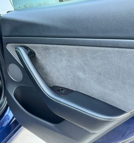 Синий Тесла Модель 3, объемом двигателя 0 л и пробегом 131 тыс. км за 15900 $, фото 19 на Automoto.ua