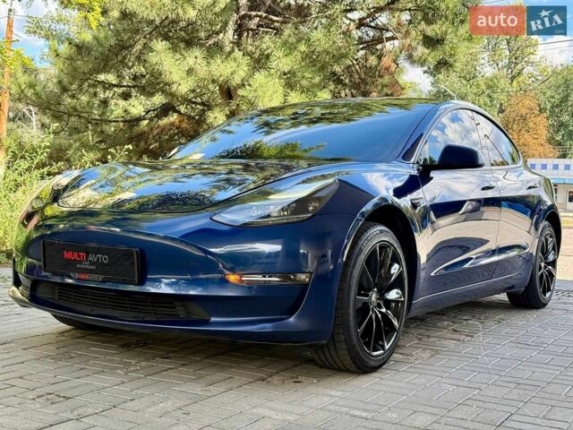 Синий Тесла Модель 3, объемом двигателя 0 л и пробегом 120 тыс. км за 17900 $, фото 21 на Automoto.ua