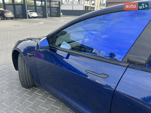 Синий Тесла Модель 3, объемом двигателя 0 л и пробегом 118 тыс. км за 15800 $, фото 6 на Automoto.ua