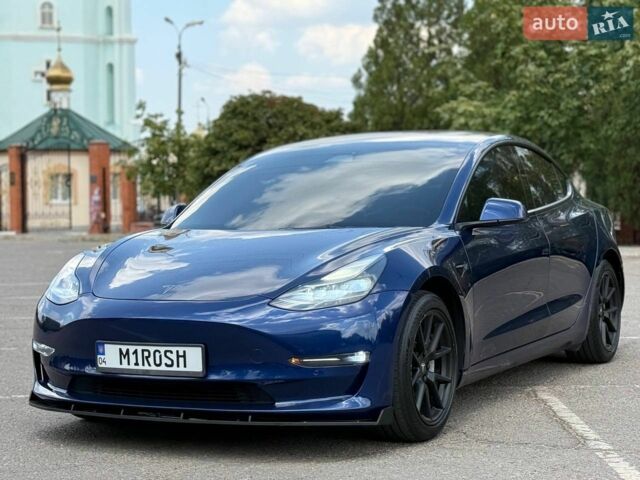 Синий Тесла Модель 3, объемом двигателя 0 л и пробегом 129 тыс. км за 21000 $, фото 19 на Automoto.ua