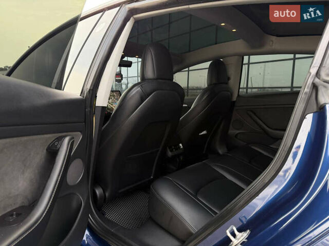 Синий Тесла Модель 3, объемом двигателя 0 л и пробегом 107 тыс. км за 19000 $, фото 8 на Automoto.ua