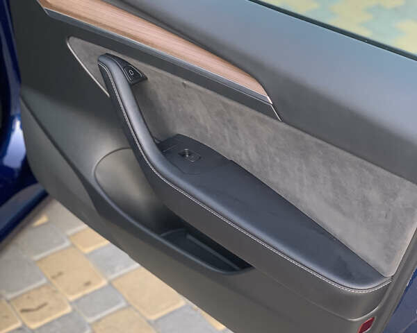 Синій Тесла Модель 3, об'ємом двигуна 0 л та пробігом 81 тис. км за 24999 $, фото 22 на Automoto.ua