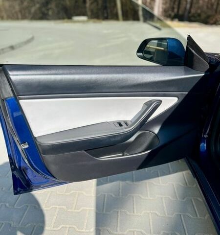 Синий Тесла Модель 3, объемом двигателя 0 л и пробегом 173 тыс. км за 17999 $, фото 11 на Automoto.ua