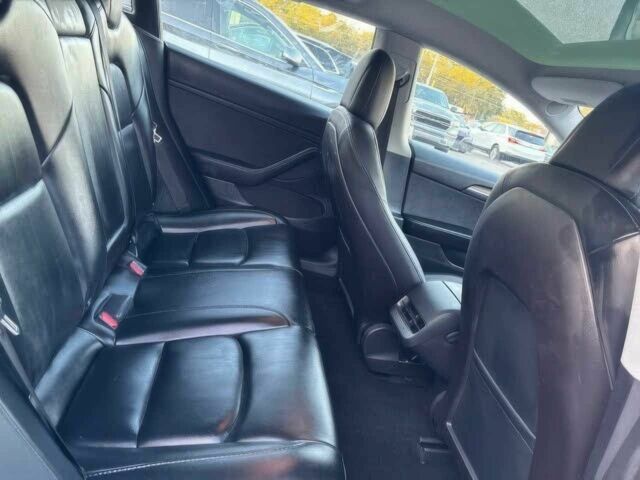 Синий Тесла Модель 3, объемом двигателя 0 л и пробегом 20 тыс. км за 14000 $, фото 10 на Automoto.ua