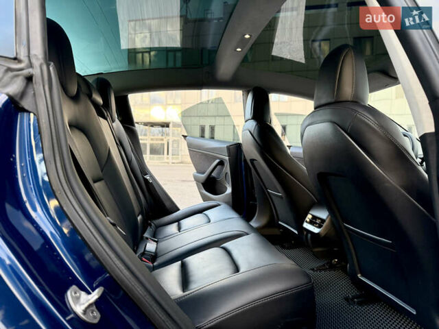 Синий Тесла Модель 3, объемом двигателя 0 л и пробегом 76 тыс. км за 19500 $, фото 18 на Automoto.ua