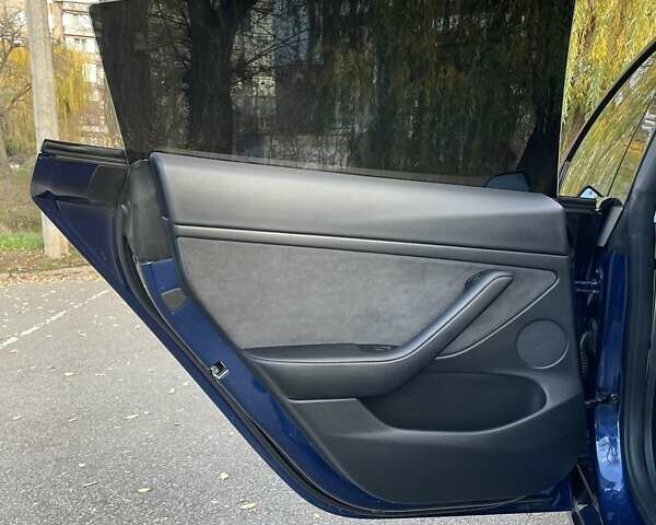 Синій Тесла Модель 3, об'ємом двигуна 0 л та пробігом 82 тис. км за 21500 $, фото 23 на Automoto.ua