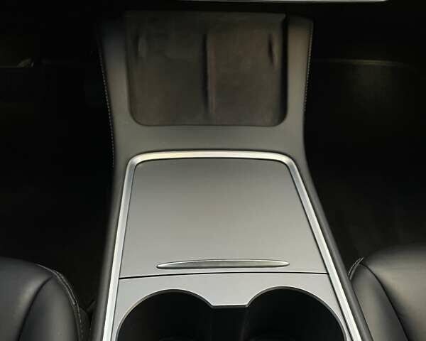 Синій Тесла Модель 3, об'ємом двигуна 0 л та пробігом 82 тис. км за 21500 $, фото 30 на Automoto.ua