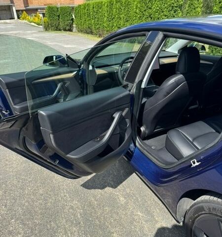 Синій Тесла Модель 3, об'ємом двигуна 0 л та пробігом 79 тис. км за 21800 $, фото 72 на Automoto.ua