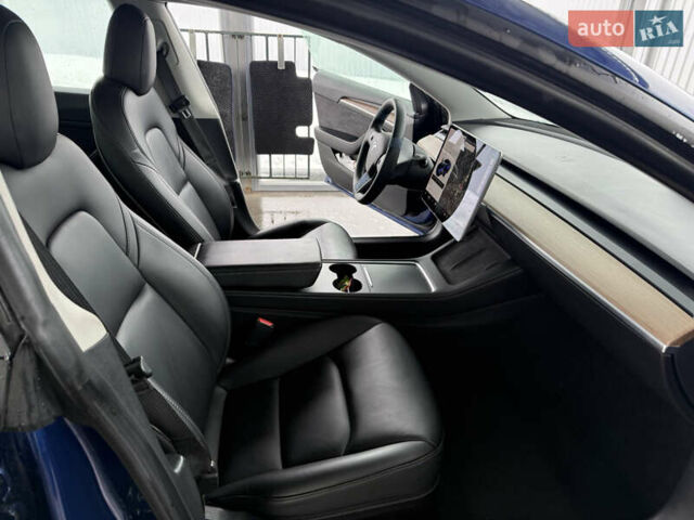 Синий Тесла Модель 3, объемом двигателя 0 л и пробегом 108 тыс. км за 17500 $, фото 5 на Automoto.ua