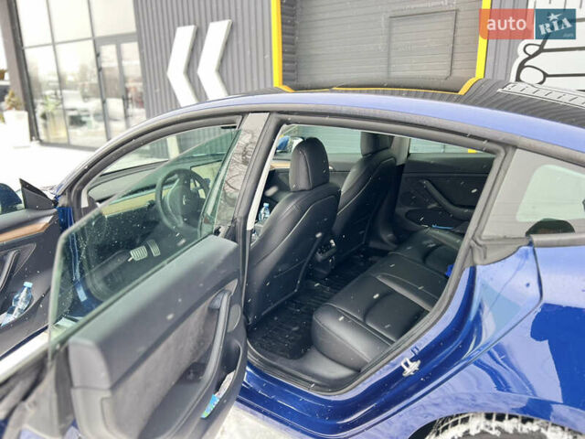 Синій Тесла Модель 3, об'ємом двигуна 0 л та пробігом 71 тис. км за 26000 $, фото 11 на Automoto.ua