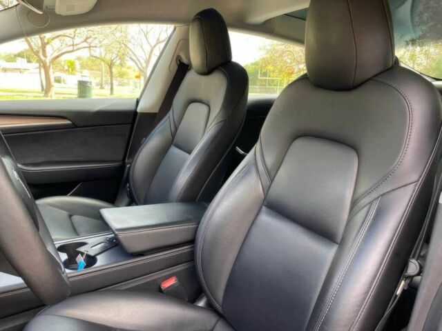 Синий Тесла Модель 3, объемом двигателя 0 л и пробегом 21 тыс. км за 9000 $, фото 7 на Automoto.ua