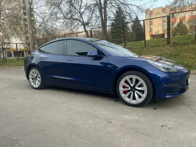 Синий Тесла Модель 3, объемом двигателя 0 л и пробегом 57 тыс. км за 22000 $, фото 4 на Automoto.ua