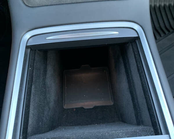 Синій Тесла Модель 3, об'ємом двигуна 0 л та пробігом 81 тис. км за 24999 $, фото 40 на Automoto.ua