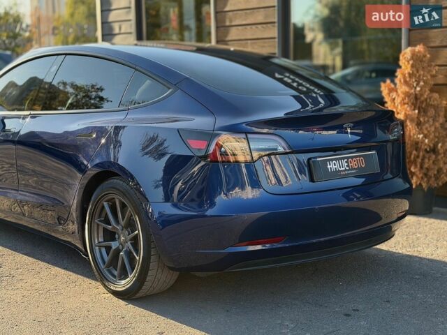 Синій Тесла Модель 3, об'ємом двигуна 0 л та пробігом 153 тис. км за 16999 $, фото 11 на Automoto.ua