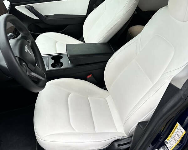 Синий Тесла Модель 3, объемом двигателя 0 л и пробегом 172 тыс. км за 18999 $, фото 13 на Automoto.ua