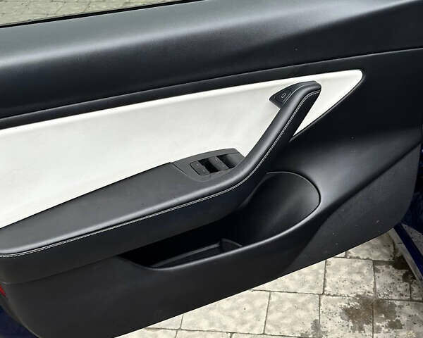 Синий Тесла Модель 3, объемом двигателя 0 л и пробегом 172 тыс. км за 18999 $, фото 12 на Automoto.ua