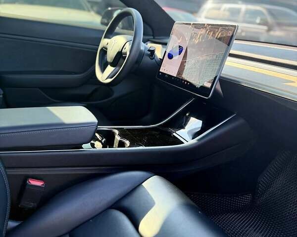 Синий Тесла Модель 3, объемом двигателя 0 л и пробегом 74 тыс. км за 18799 $, фото 8 на Automoto.ua