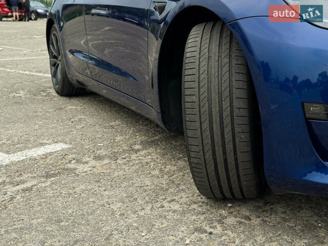 Тесла Модель 3 2021 в Киеве на Automoto.ua Синий Тесла Модель 3, объемом двигателя 0 л и пробегом 62 тыс. км за 22400 $, фото 27 на Automoto.ua