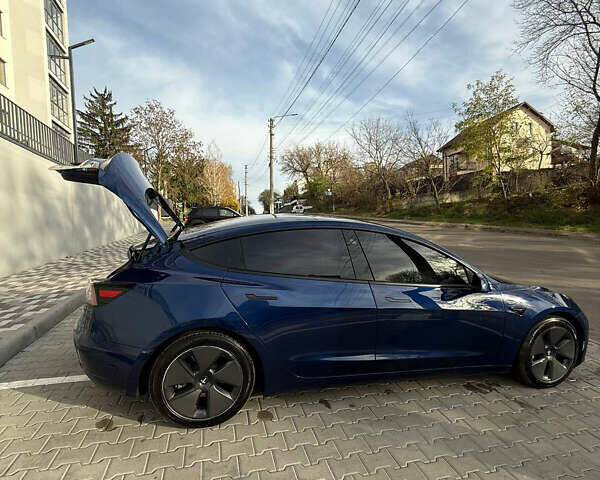 Синий Тесла Модель 3, объемом двигателя 0 л и пробегом 65 тыс. км за 21100 $, фото 20 на Automoto.ua