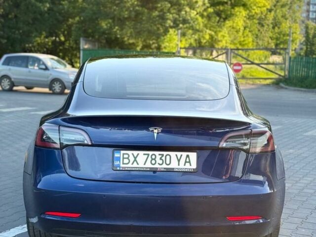 Синий Тесла Модель 3, объемом двигателя 0 л и пробегом 81 тыс. км за 15906 $, фото 4 на Automoto.ua