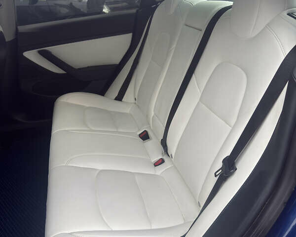 Синий Тесла Модель 3, объемом двигателя 0 л и пробегом 83 тыс. км за 19000 $, фото 10 на Automoto.ua