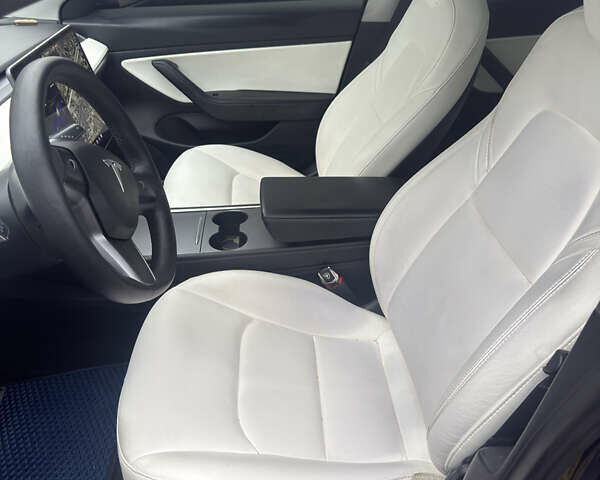 Синий Тесла Модель 3, объемом двигателя 0 л и пробегом 83 тыс. км за 19000 $, фото 12 на Automoto.ua