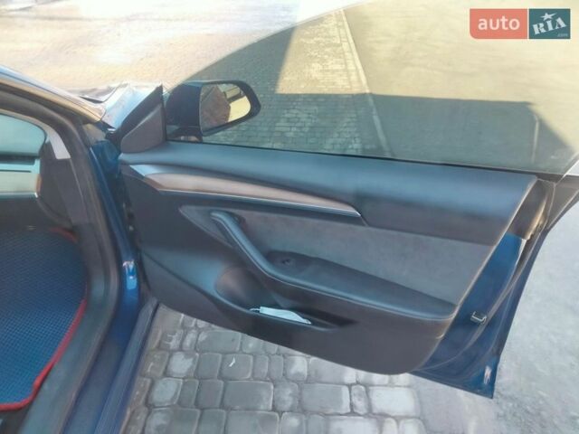 Синий Тесла Модель 3, объемом двигателя 0 л и пробегом 69 тыс. км за 17800 $, фото 16 на Automoto.ua